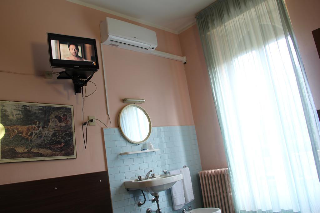 Hotel Rallye มิลาน ภายนอก รูปภาพ