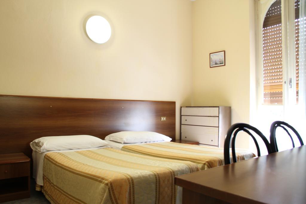 Hotel Rallye มิลาน ภายนอก รูปภาพ